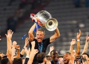 开云体育下载-包含欧洲大赛风云再起，球员奋力拼搏争取胜利的词条