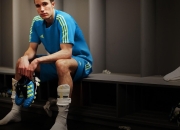 开云体育在线-德甲争冠战之夜，布克攻防两端统治，书写绿茵传奇